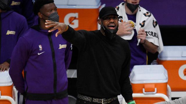 1621001289489069431.jpg lebron-james-out-wednesdays-game-vs-rockets.jpg